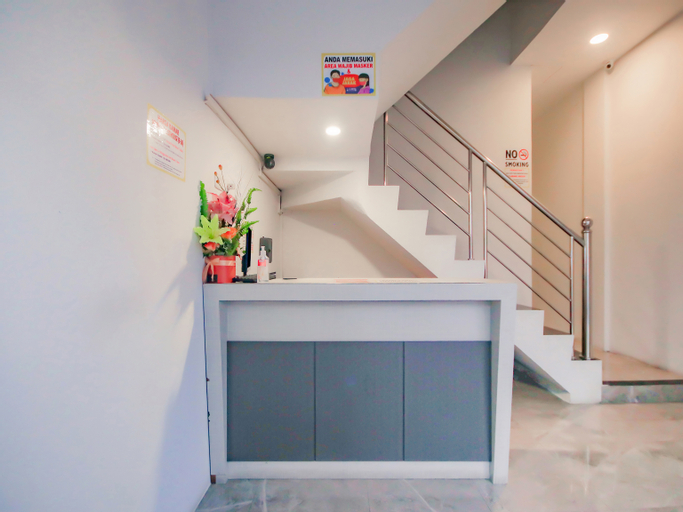 OYO 90306 Mmtc2 Guest House, Medan