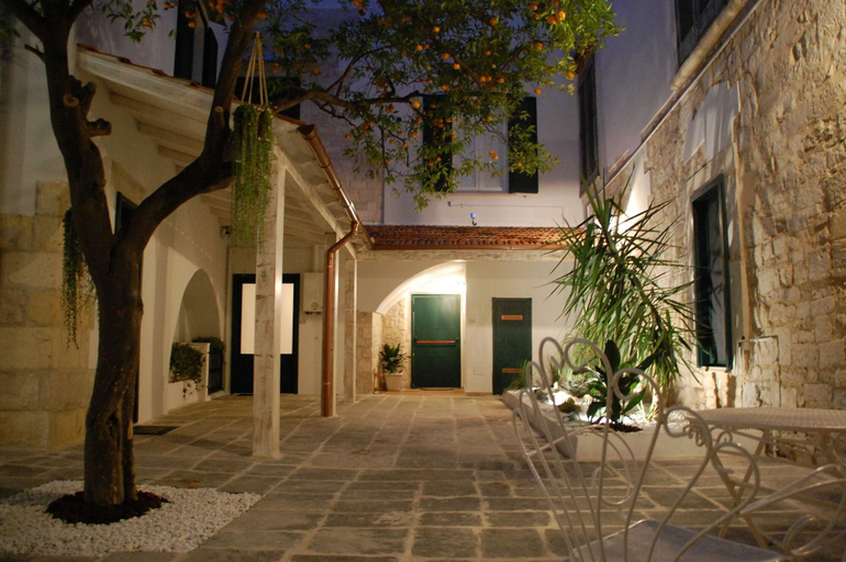 Exterior & Views 2, Palazzo Bianchi Domus Holidays, Barletta-Andria-Trani