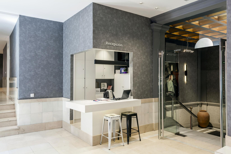 Public Area 3, Palacio Conde de Miranda Apartment, Madrid