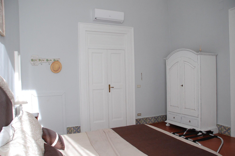 Bedroom 5, Palazzo Bianchi Domus Holidays, Barletta-Andria-Trani