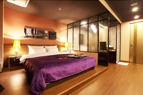Ahava Hotel, Yeongdeungpo