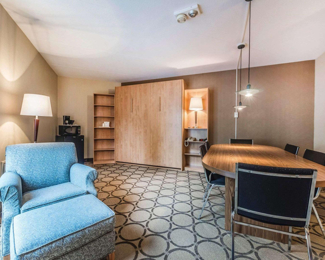 Public Area 2, Comfort Inn Drummondville - Highway 20, Drummond