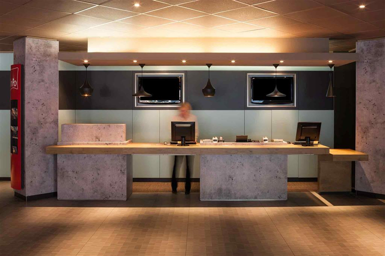 Public Area 3, ibis Koeln Airport, Köln