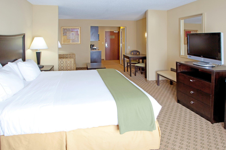 Bedroom 4, Comfort Inn Suites Chestertown, Kent