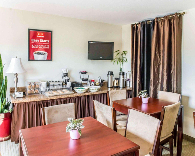 Food & Drinks 5, Econo Lodge Monticello, Jefferson
