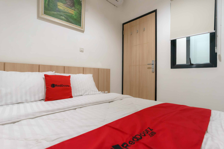 Bedroom 4, RedDoorz near Seasons City Mall 3, West Jakarta