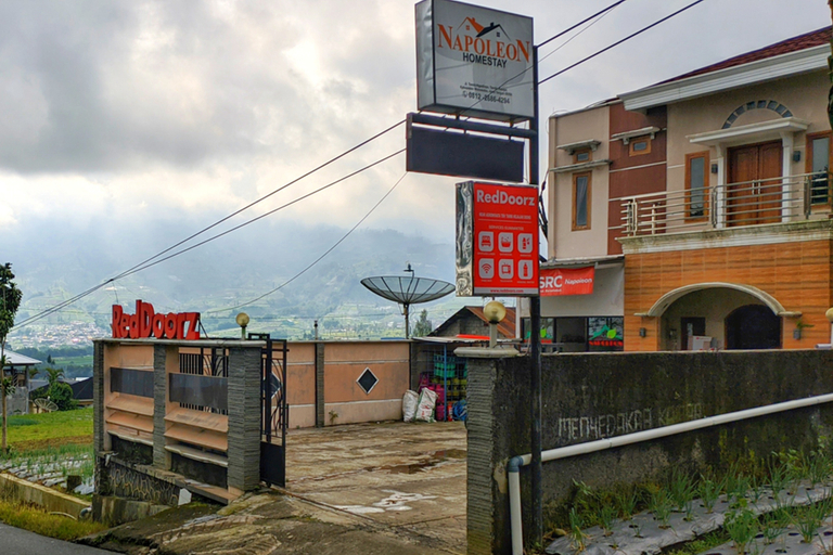 Exterior & Views 2, RedDoorz near Agrowisata  Kebun Teh Dieng, Wonosobo