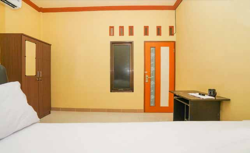 KoolKost Syariah near Pelabuhan Gresik (Minimum Stay 6 Nights), Gresik
