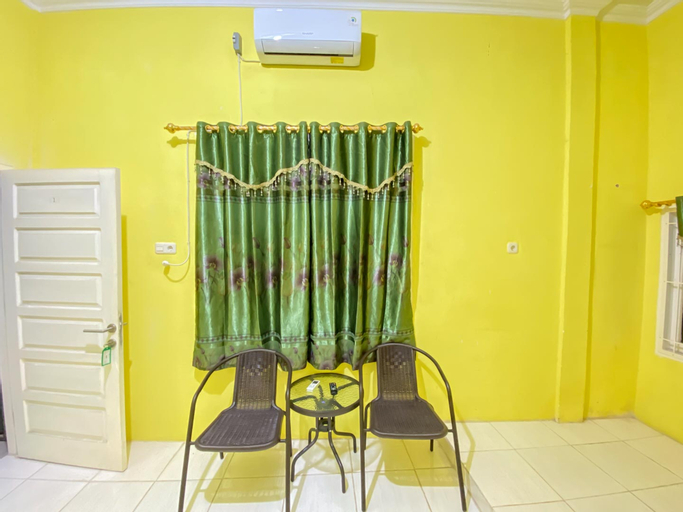 RedDoorz near Simpang Airport Palembang, Palembang
