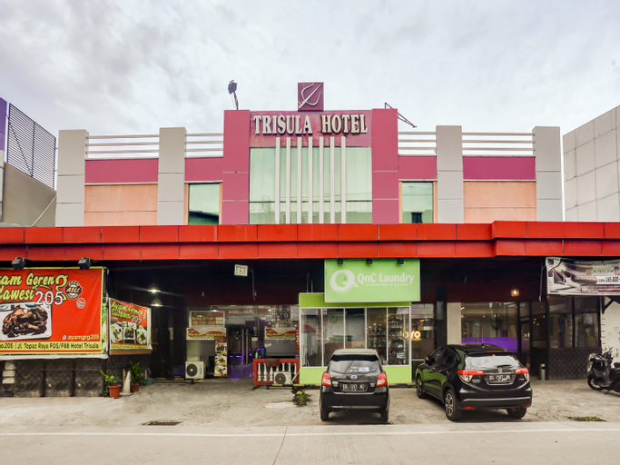 Exterior & Views, OYO 3936 Hotel Trisula Makassar, Makassar