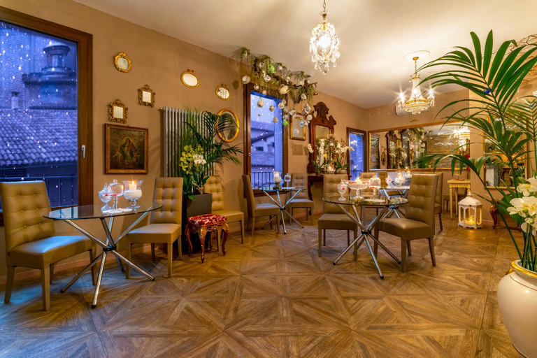 Public Area 3, 051B Room Breakfast, Bologna