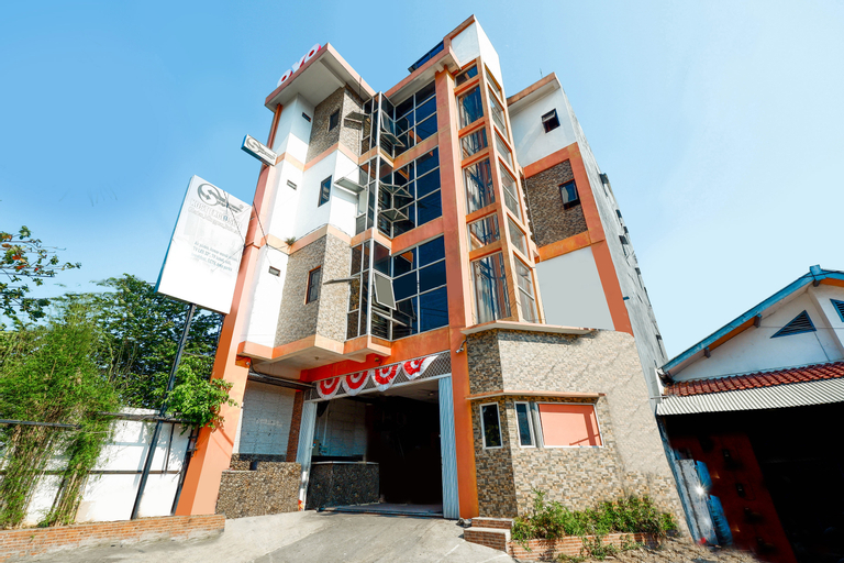 Exterior & Views 5, Super OYO 1251 Residence 8, Semarang