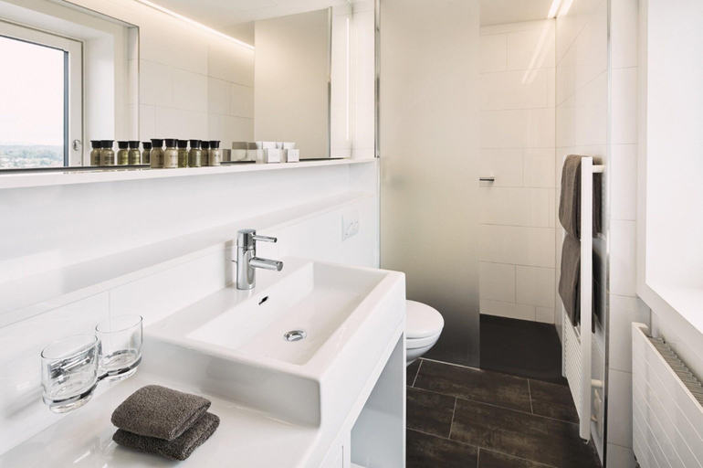 Bathroom 4, Hotel Uzwil, Wil