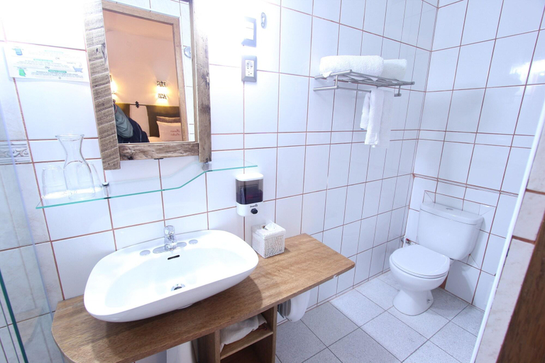 Bathroom, Arqueologo, Cusco