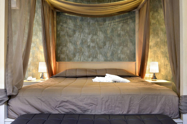 Bedroom 3, Atrium Hotel Thassos, East Macedonia and Thrace