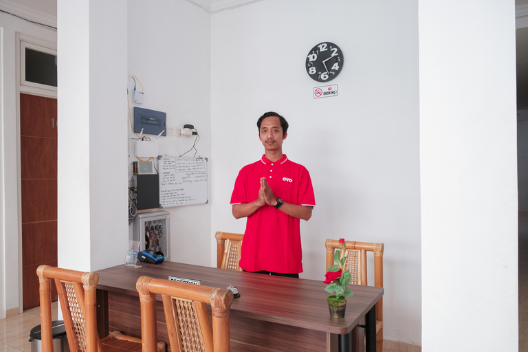 Public Area 2, Hotel O 111 Residence, Malang