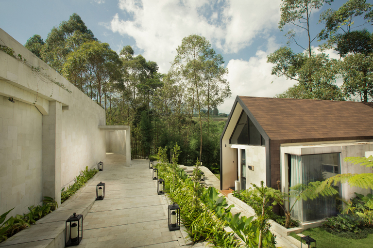 Sunsetfalls Gardens & Resort, Magelang