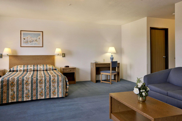 Public Area 2, Clarion Pointe Prescott Valley, Yavapai