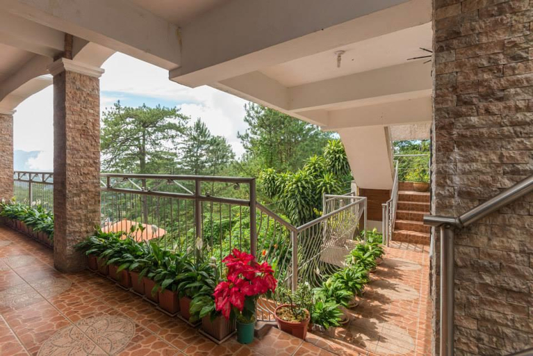 Public Area 3, Tiptop Vacation Homes, Baguio City