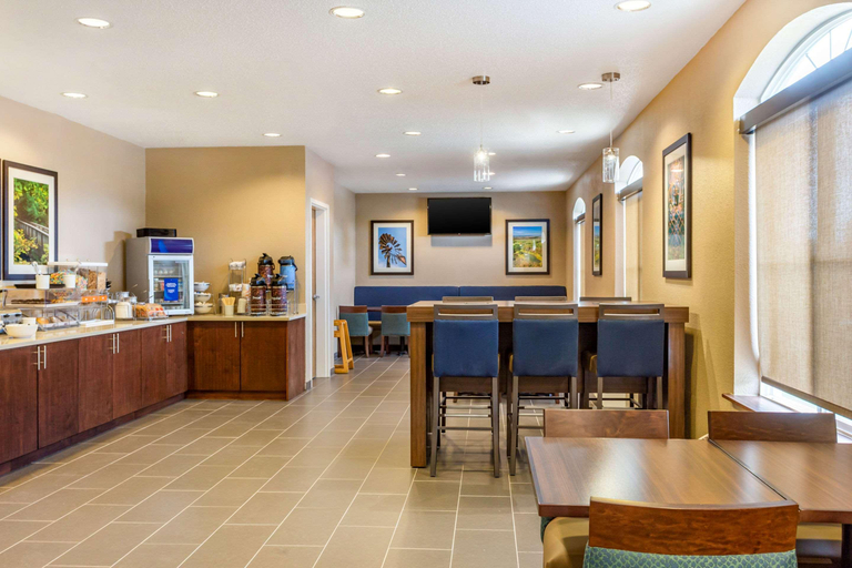 Public Area 2, Comfort Inn, De Kalb