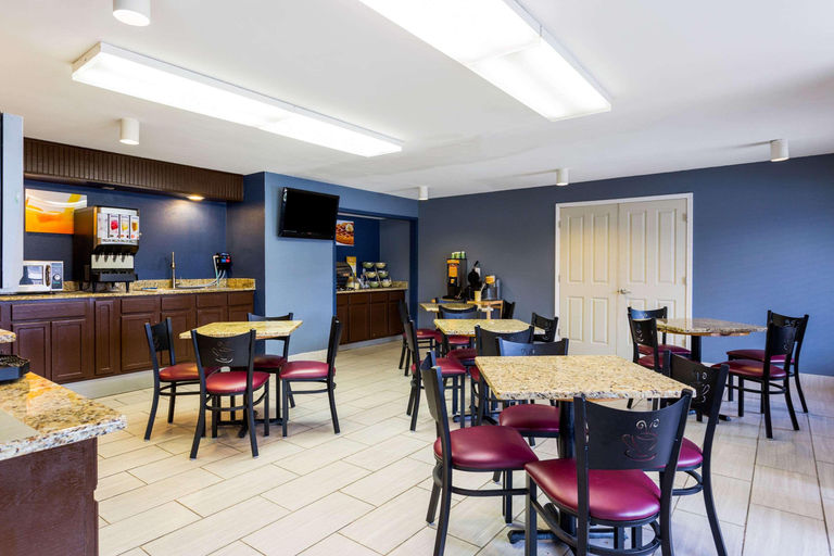 Food & Drinks 5, Quality Inn Tunica Resorts, Sunflower
