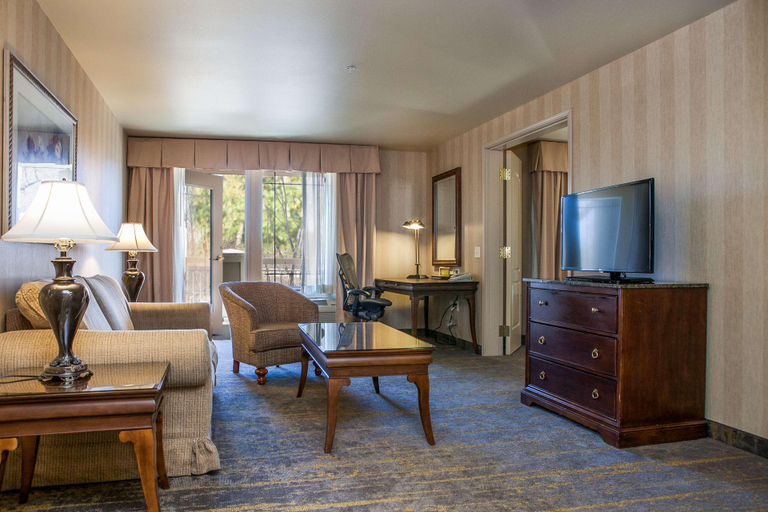 Bedroom 3, Hilton Garden Inn Boise/Eagle, Ada