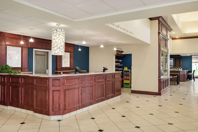Public Area 2, Hilton Garden Inn Dubuque Downtown, Dubuque