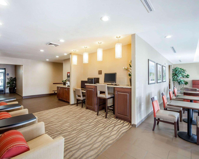 Public Area 2, Comfort Suites Marietta-Parkersburg, Washington