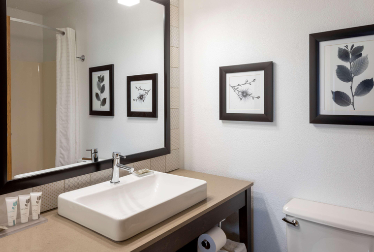 Bathroom 5, Country Inn & Suites By Radisson Fargo, Cass