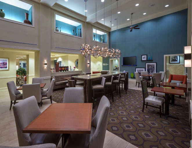 Food & Drinks 3, Hampton Inn & Suites Mobile I-65 at Airport Blvd, Mobile