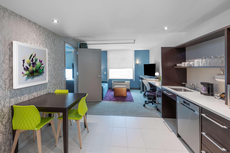 Public Area 2, Home2 Suites by Hilton Laredo Airport, Webb