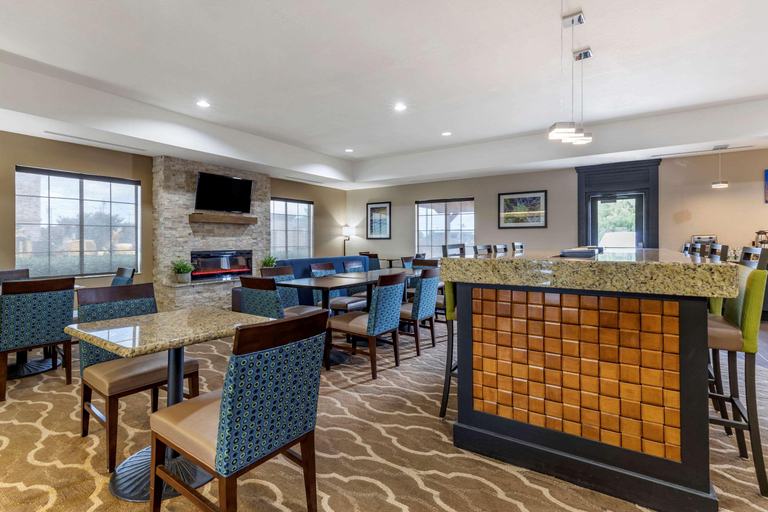 Food & Drinks 4, Comfort Suites Buda Austin South, Hays