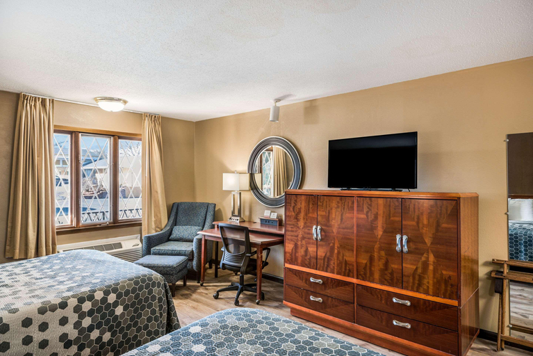 Public Area 2, Econo Lodge Oskaloosa, Mahaska