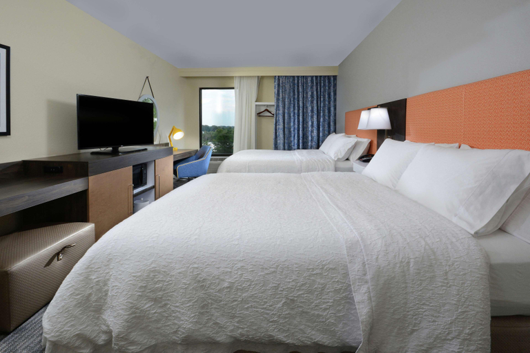 Bedroom 3, Hampton Inn & Suites Greenville/Spartanburg I-85, Spartanburg