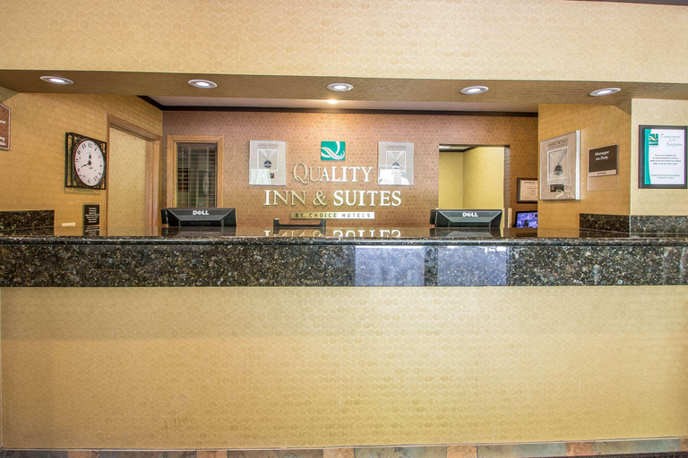 Public Area 2, Quality Inn & Suites Decorah, Winneshiek