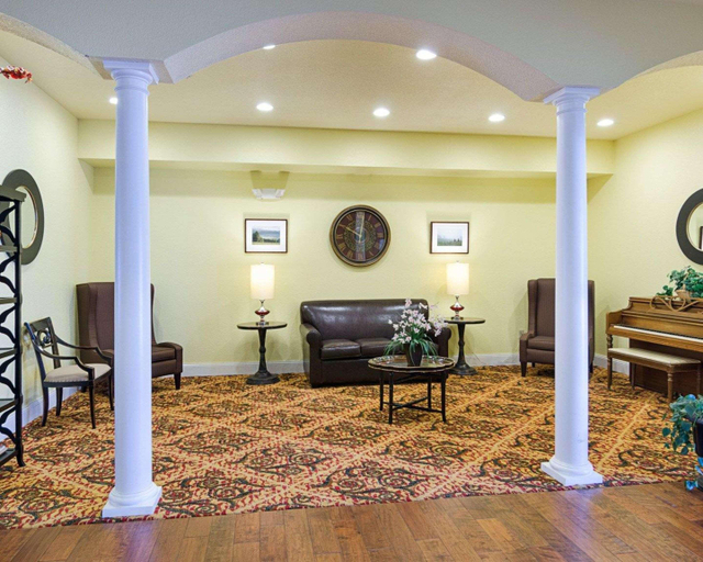 Public Area 2, Comfort Inn & Suites Orange - Montpelier, Orange