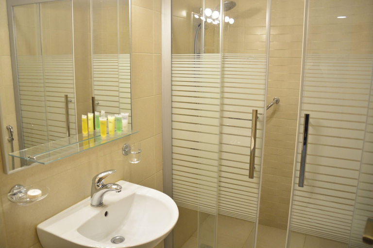 Bathroom 5, Rawa hotel Suites, Wadi Essier