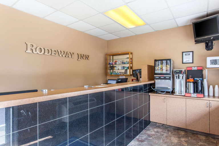 Public Area 2, Rodeway Inn Sandusky North, Erie