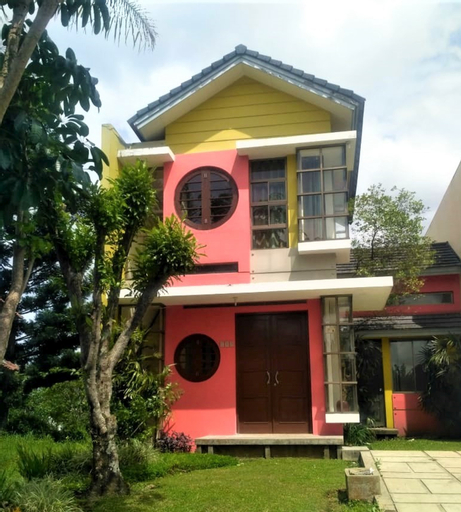 Exterior & Views 2, Puncak Resort Villa by Aryaduta, Bogor