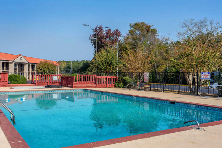 Sport & Beauty 5, Quality Inn Perry, Monroe