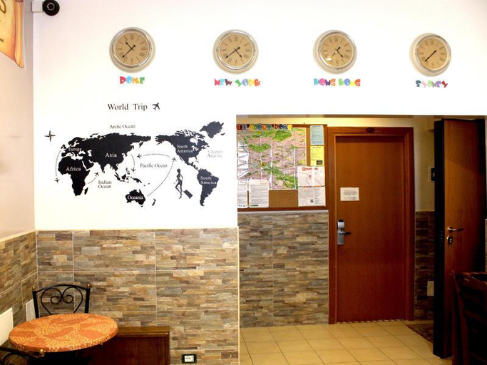 Public Area 2, Legends Hostel, Rome