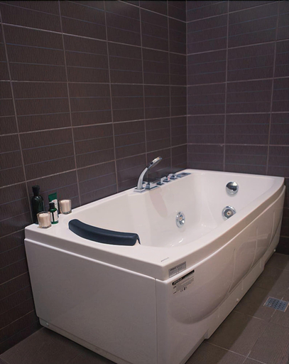 Bathroom 4, Hotel Turista Canlubang, Calamba City