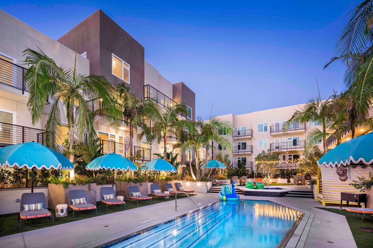 Sport & Beauty, Sonder - Texas Suites, San Diego