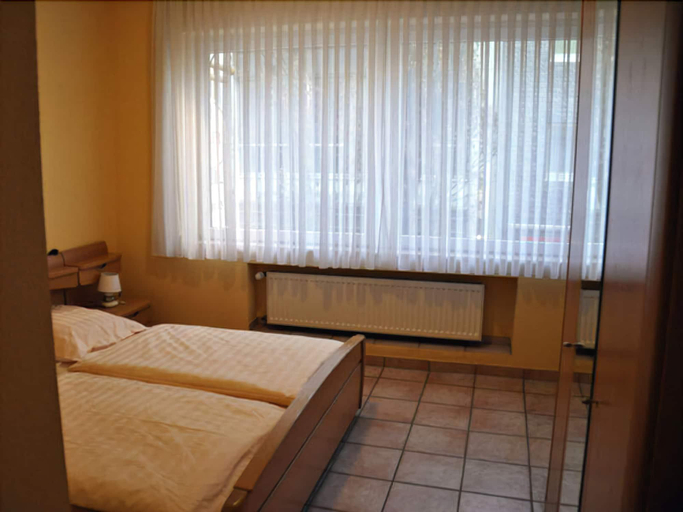 Bedroom 2, Hotel im Bruhler Hof, Rhein-Erft-Kreis