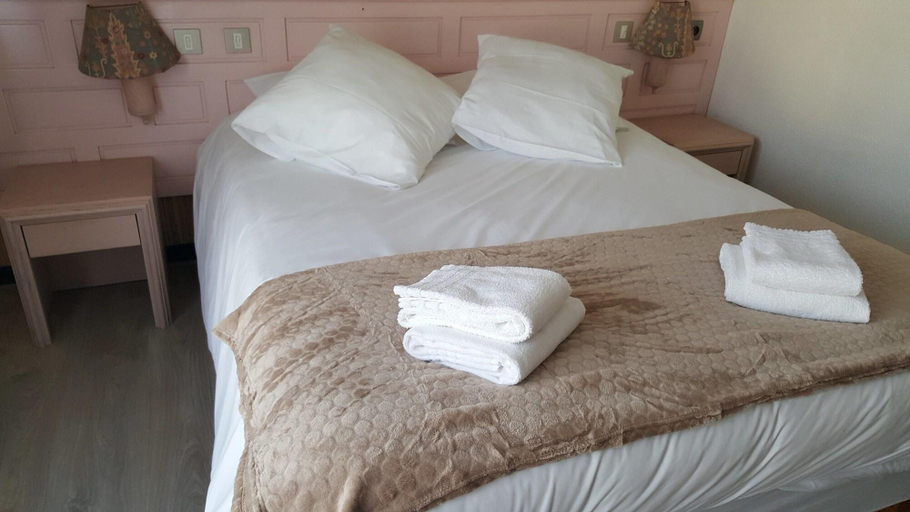 Bedroom 3, Hôtel Le Palmarium, Pyrénées-Orientales