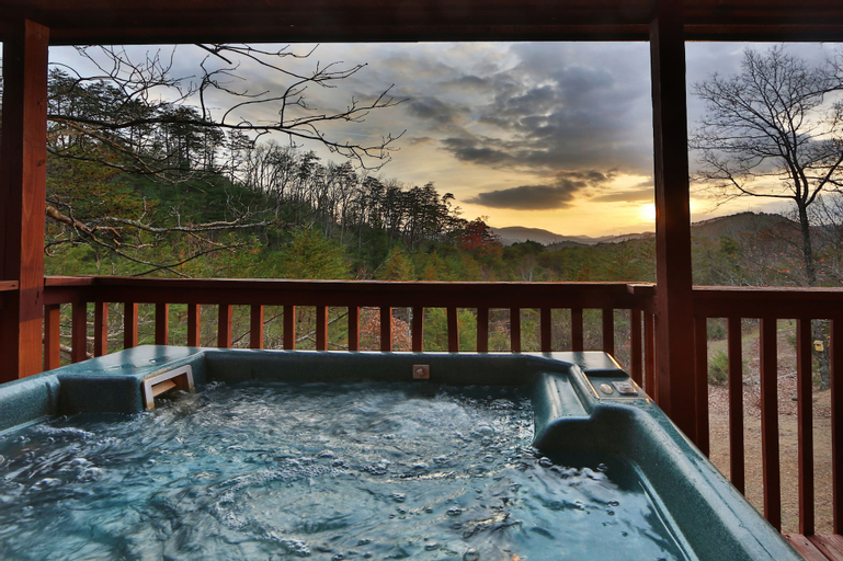 Sport & Beauty 2, Windsong - Two Bedroom Cabin, Sevier