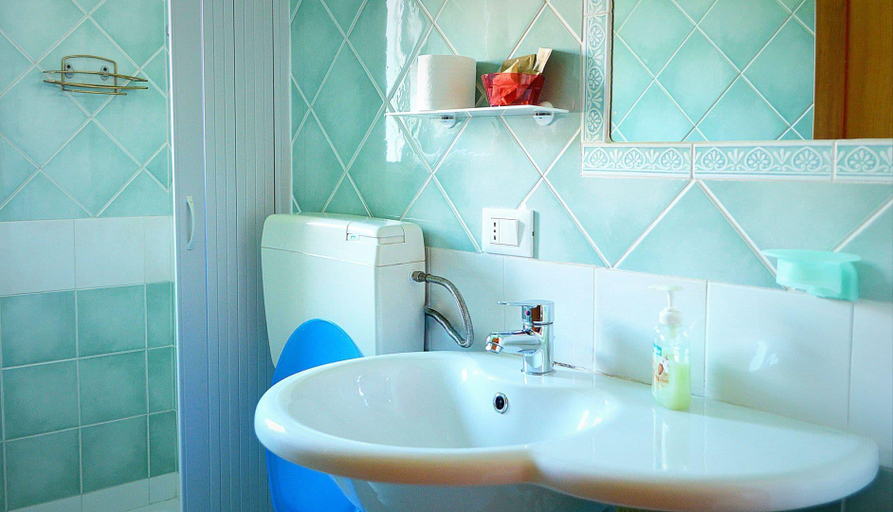 Bathroom, B&B TascaPachino, Syracuse