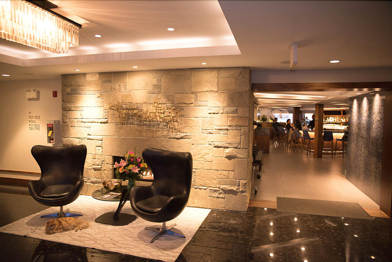 Public Area 2, Qualicum Beach Inn, Nanaimo