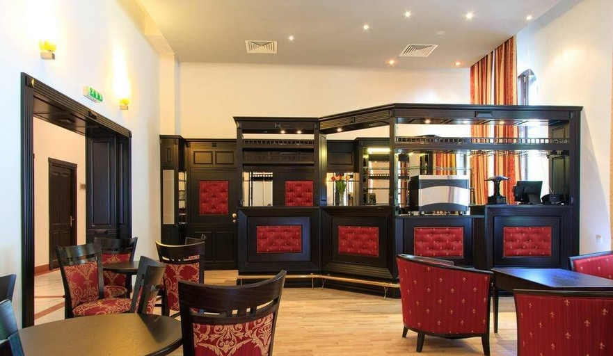 Public Area 4, Hotel Palace, Prajila
