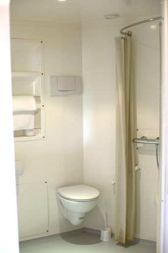 Bathroom 4, Mape Hotel, Loiret